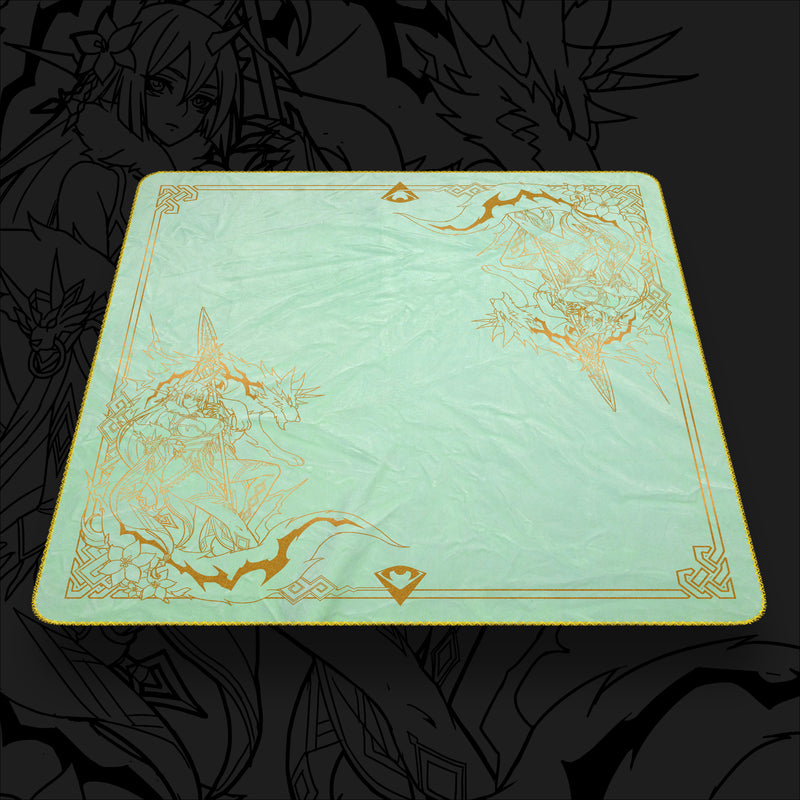 Farra, The White Wolf 2-Player Pvramid Cloth Playmat